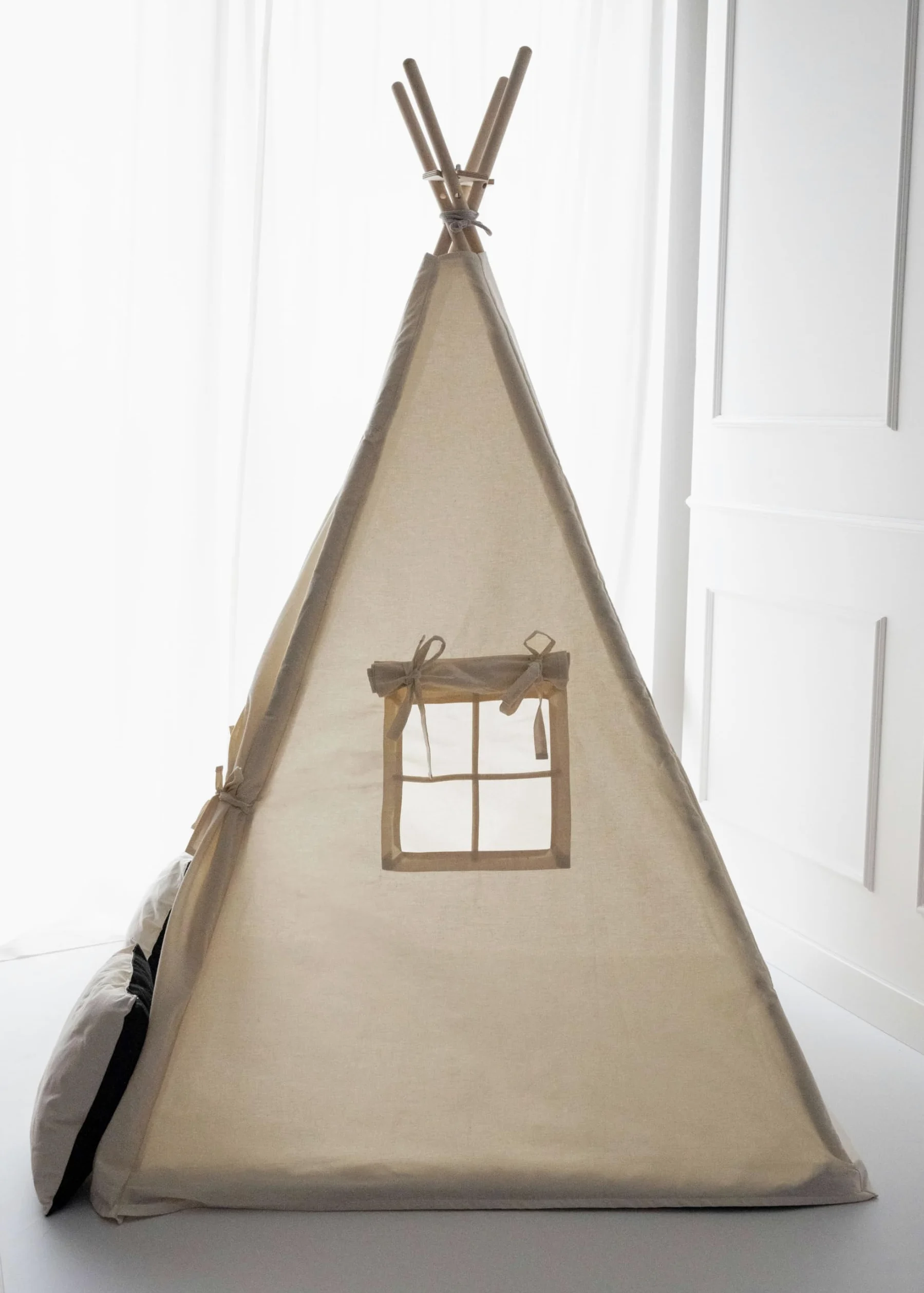 PaLulli Tipi - Tienda de campaña para niños con alfombra y sistema anticolapso y 3 cojines decorativos de lona de algodón (beige)