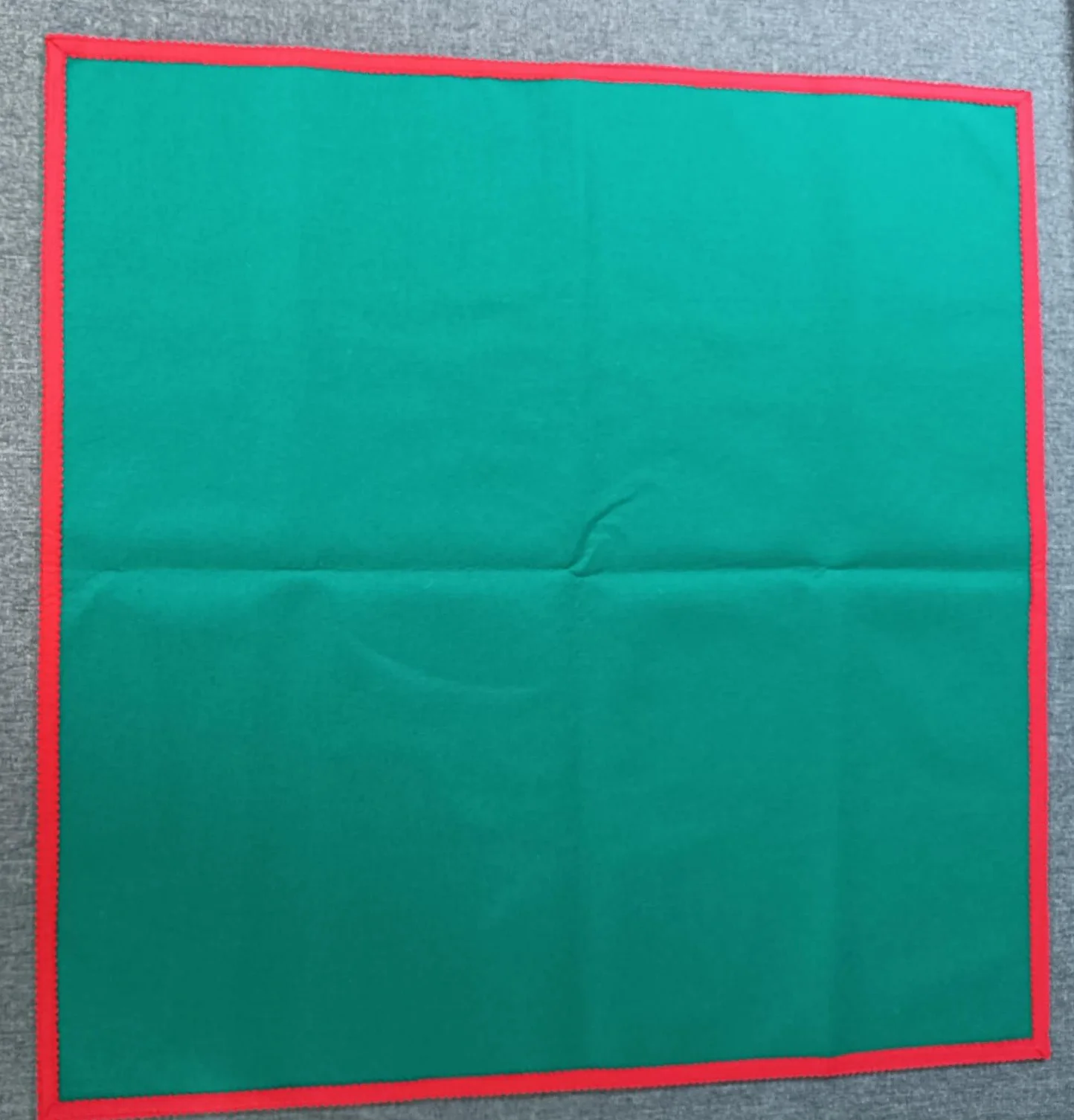 Genérico Tejidos CARRÁ - Tapete de Cartas Fieltro Lana 100% - Alfombrilla Cartas - Tapete Juego Naipes (80 x 80 cm sin ases)