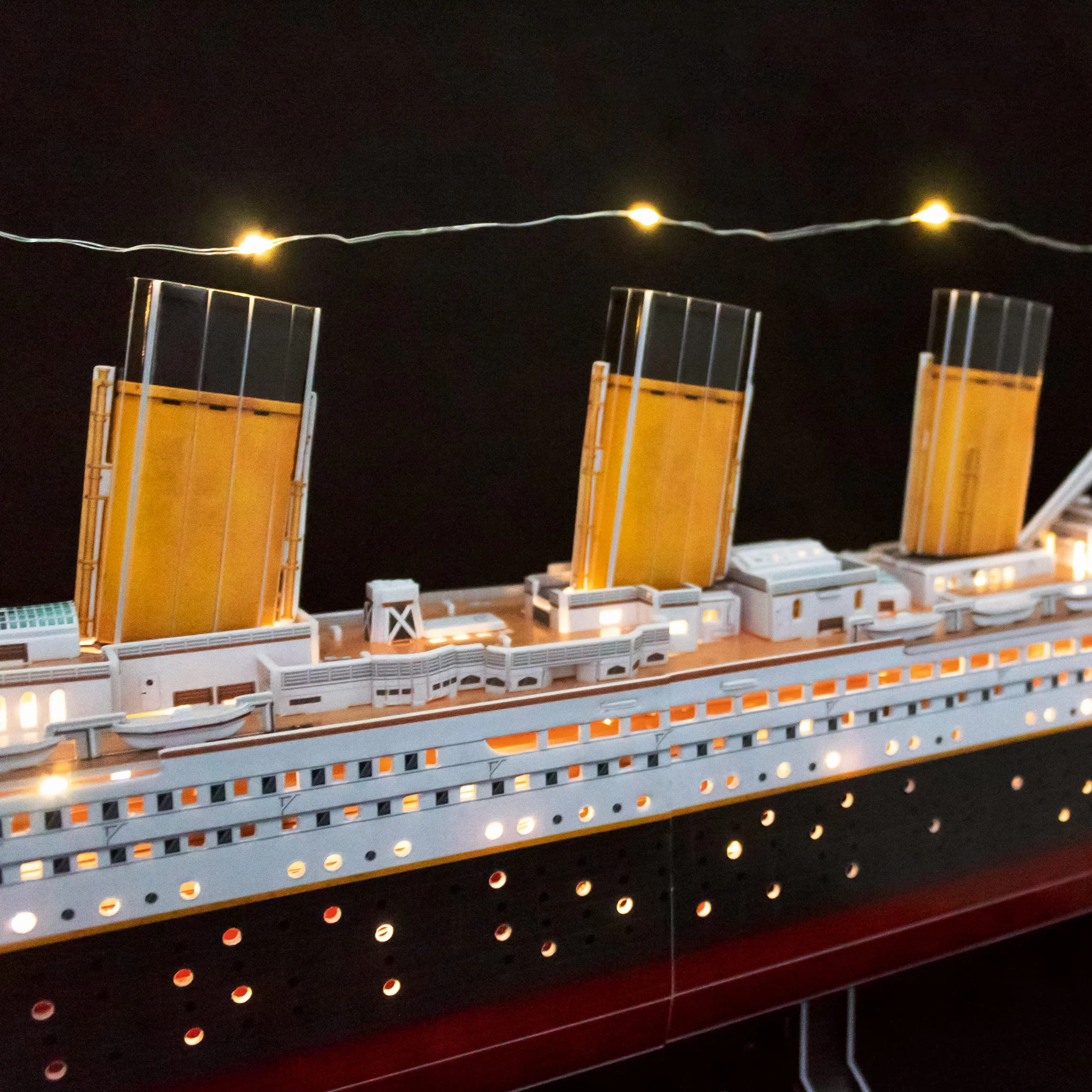 Puzzle 3D Maqueta Titanic LED 266 Piezas para Construir Adultos
