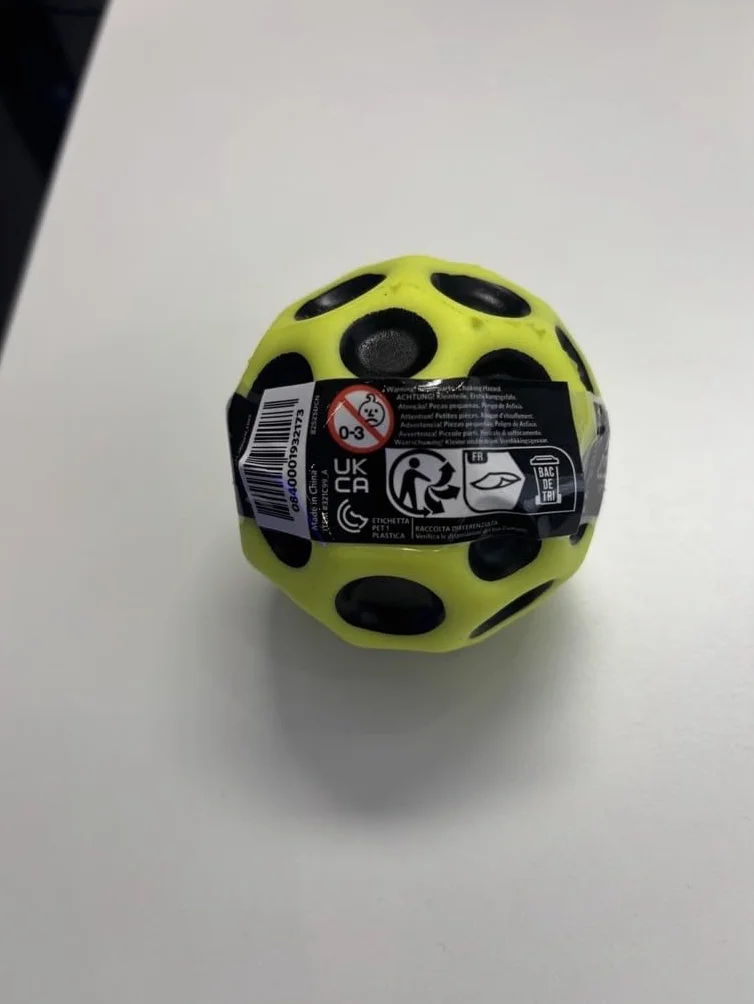 Waboba Moon Ball – Pelota de Goma de Salto más Alta – Diseño Original Patentado – cráter de Pelota Produce un Sonido de Rebote al impactar – Fácil de agarrar – Flummies para niños