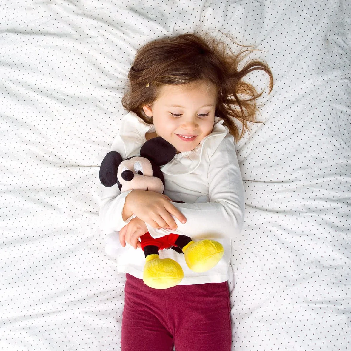 Disney Mickey Mouse Peluche 35 cm con Pantalon Rojo Material Suave Original