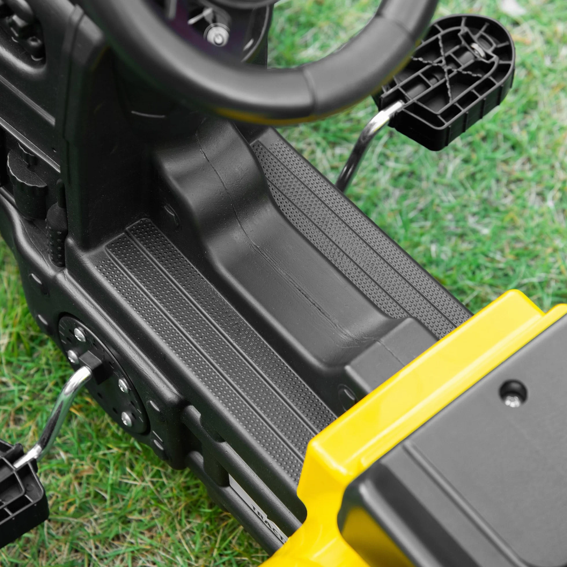 HOMCOM Tractor a Pedales para Niños de +3 Años Excavadora para Niños con Claxon y Pala Delantera Tractor Infantil para Exterior Carga 35kg 107x42x71 cm Amarillo