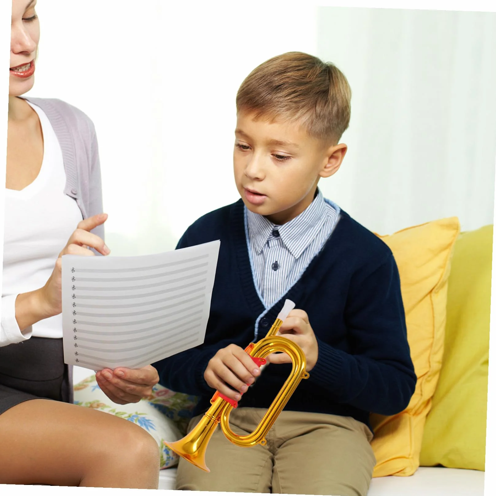 UKCOCO Trompetas De Plástico: Cornetas 13 Pulgadas Juguetes Musicales para Niños Herramienta Musical Educación Temprana Accesorio para Presentaciones En Escenarios De Fiestas.