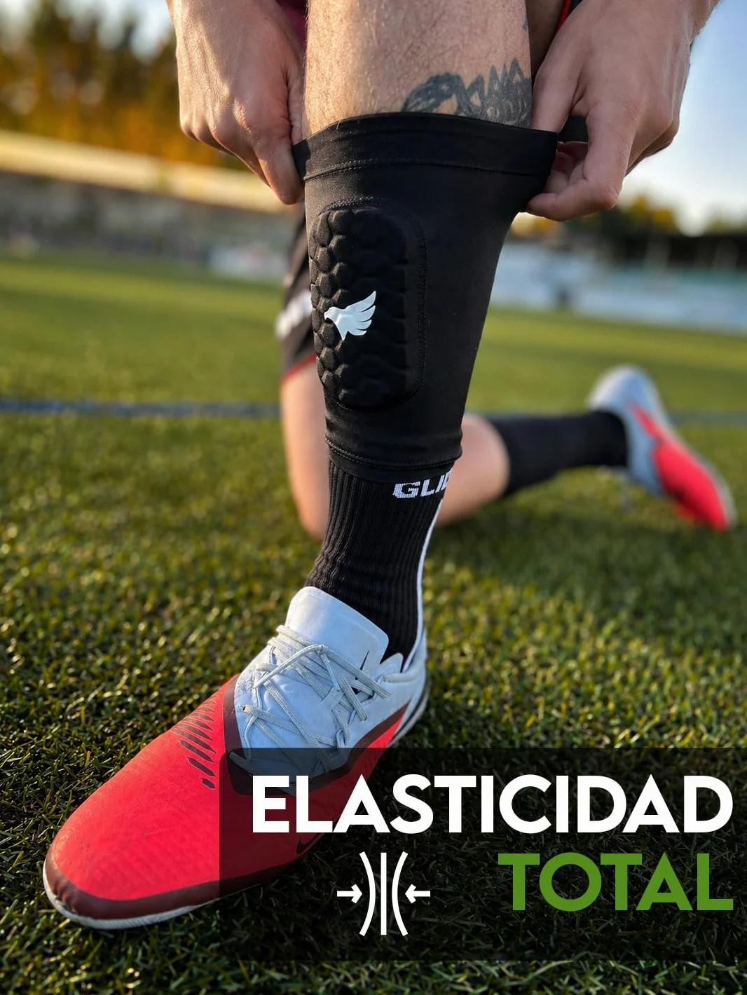 Light Pro Mini Espinilleras Integradas para Fútbol, Protectores de Espinilla Ultraligeras