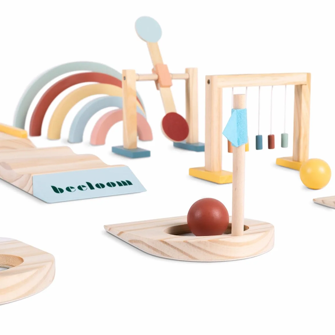 Beeloom – Mini Golf de Madera para Niños, Juego Educativo con Palos, Bolas y Obstáculos, Portátil para Interior y Exterior, Juguete Simbólico Multicolor, +3 Años