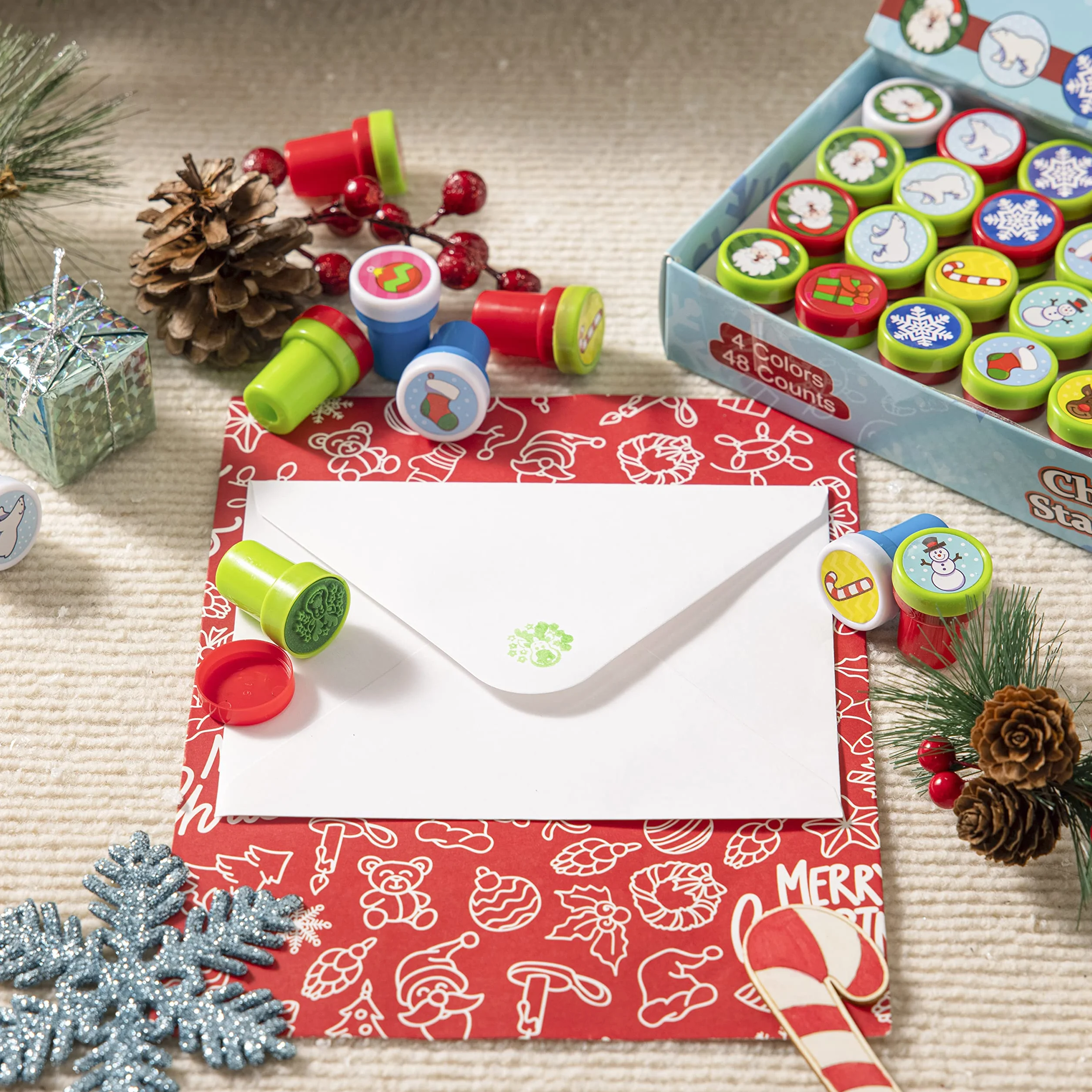 JOYIN Sellos Navidad para Niños 48pcs Sellos para Favor de Fiesta Infantil Premios Escolares Regalo de Cumpleaños