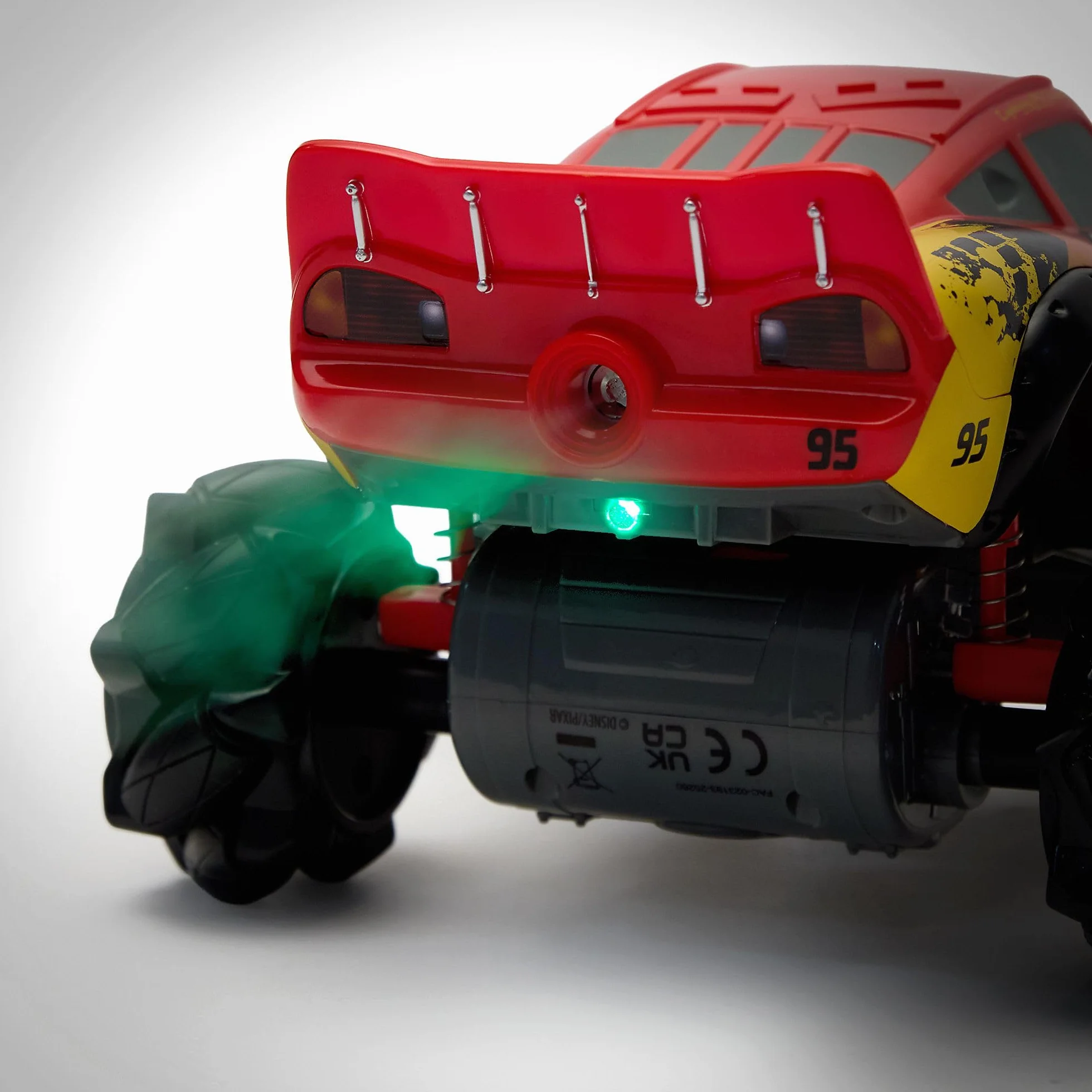 Disney Store Official, Cars, Rayo Mcqueen, Coche teledirigido, 25 cm, para niños, Juguete teledirigido de Alta Velocidad con Ruedas extragrandes y Giro de 360°, para Mayores de 3 años