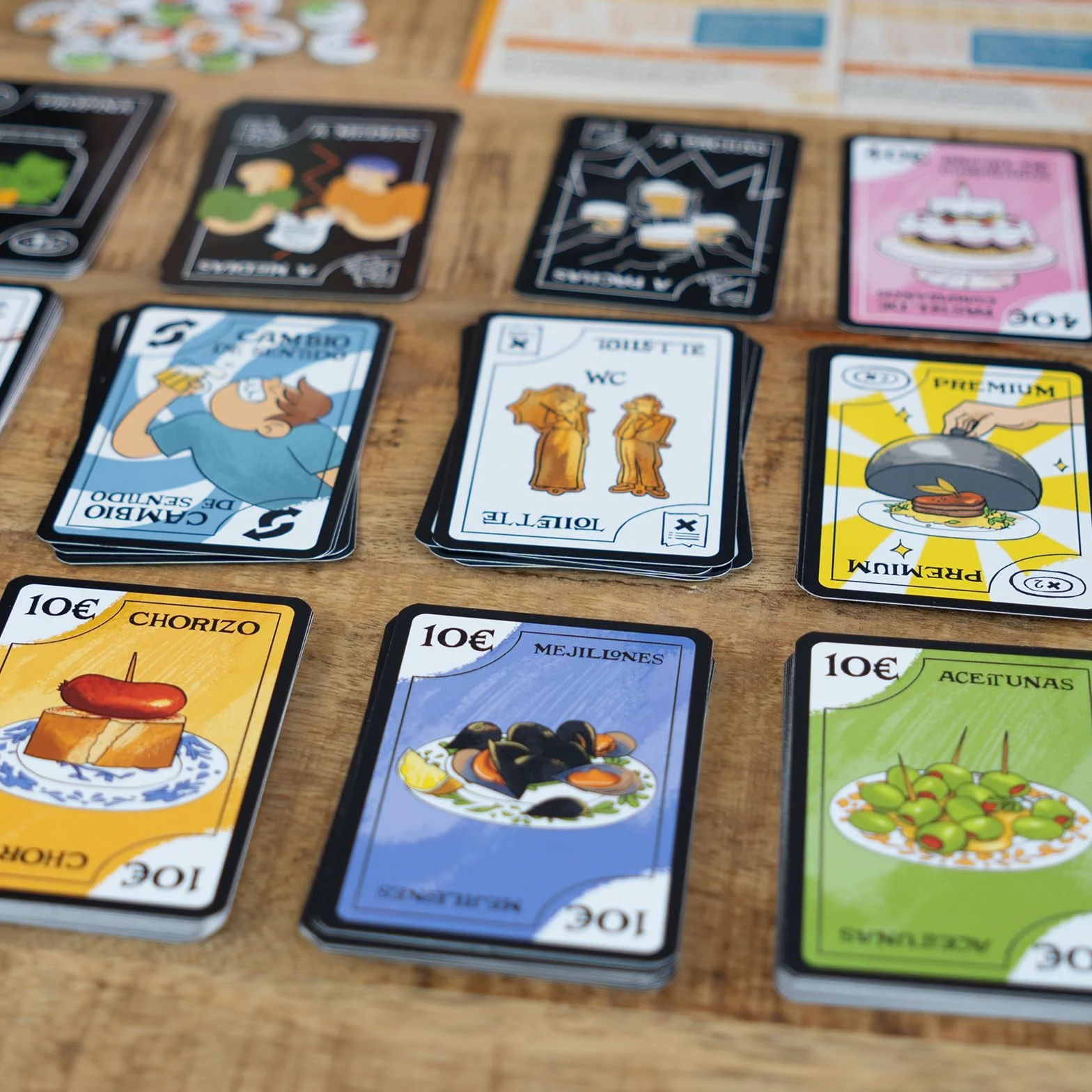 2Tomatoes Games | La Cuenta | Juego de Cartas de Tapas y Risas | Partidas Rápidas 10-20 min | ¿Quién se quedará sin dinero? | 3-8 Jugadores | Multilingüe