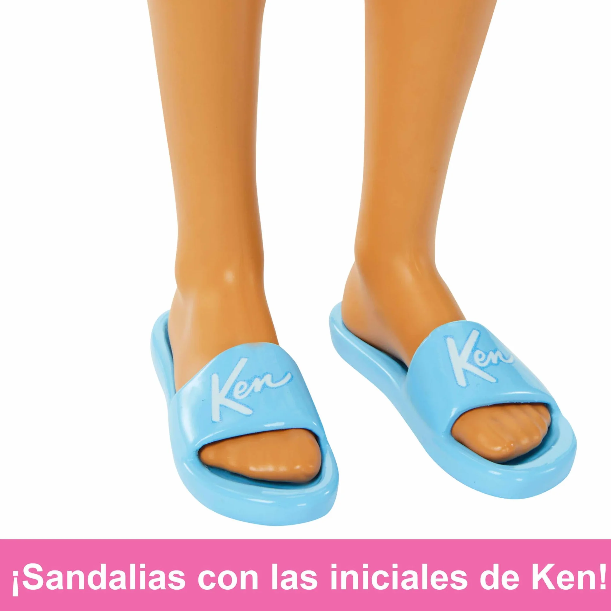 Barbie Ken Día en la Playa Muñeco de Juguete Hecho de plásticos reciclados, Modelos Surtidos, +3 años (Mattel HPL74)