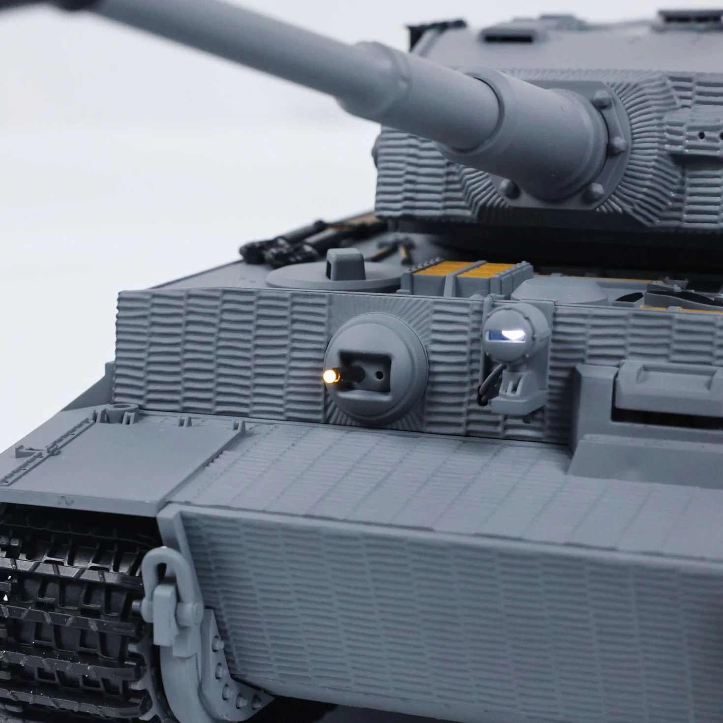 TOUCAN RC HOBBY Tanque de batalla RC 1/24 Taigen Tiger I con control remoto infrarrojo de combate militar