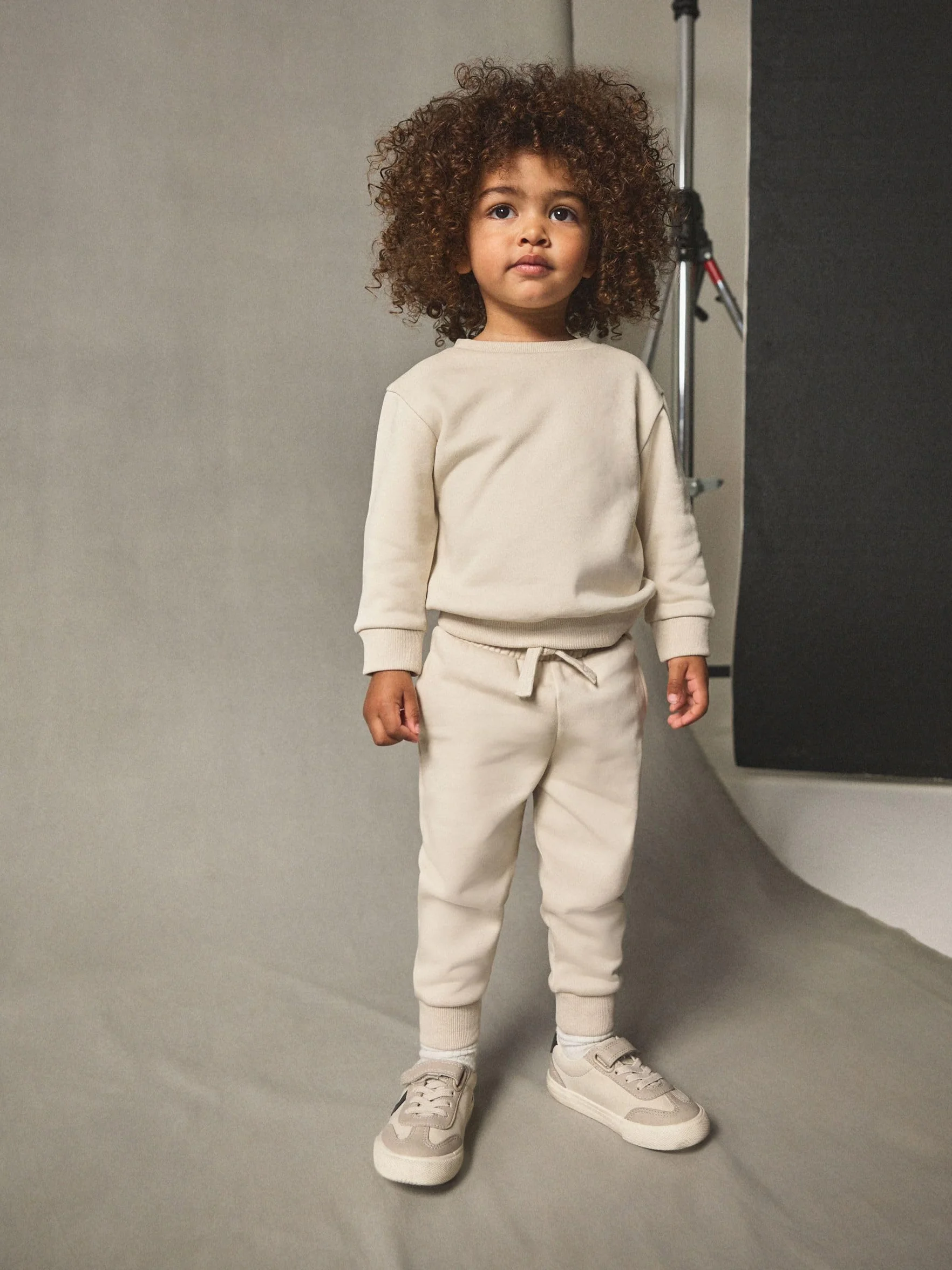 NEXT Conjunto de sudadera y pantalones de chándal para niños
