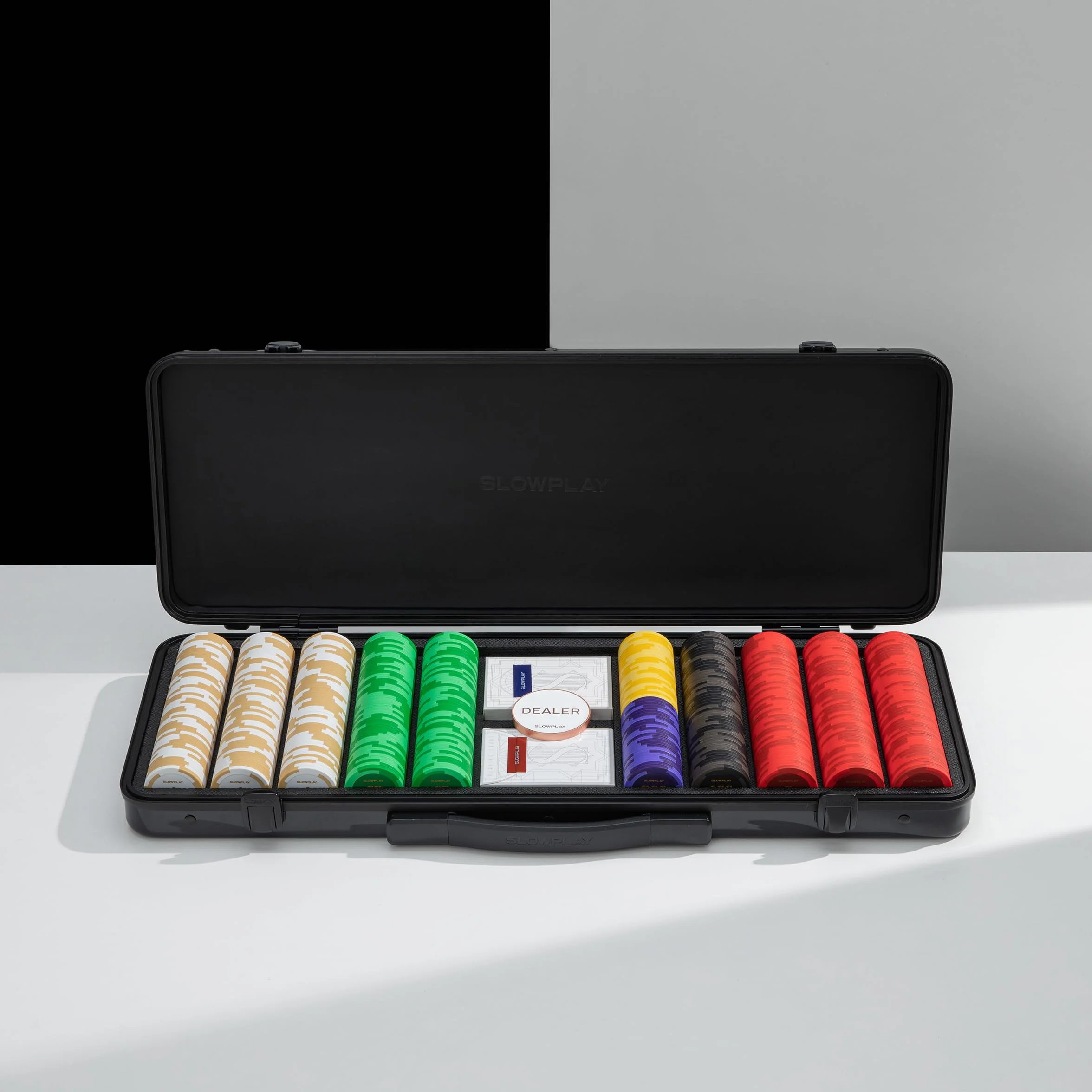 SLOWPLAY Godel Estuche de fichas de póker | Estuche de Alta Gama, protección Total para fichas de póker, Carcasa de policarbonato alemán, portátil y Resistente (Capacidad para 500 fichas 39/40 mm)