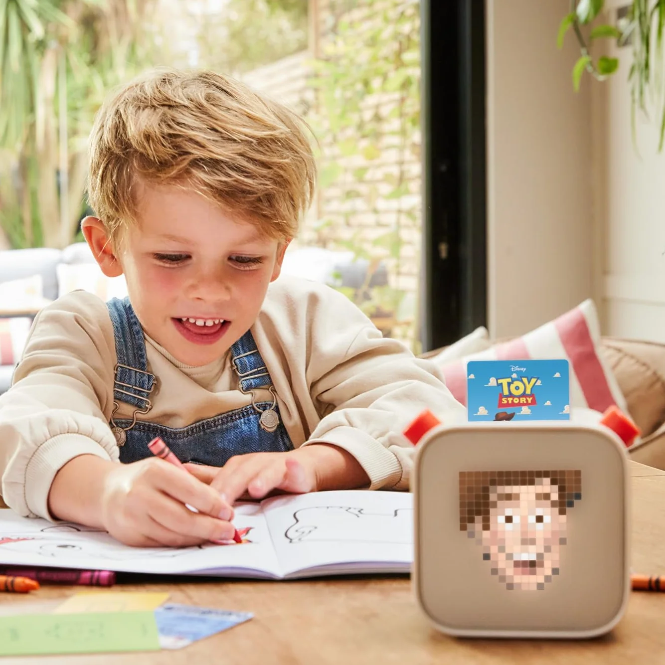Yoto: The Solar System – 9 Tarjetas en inglés para educar sin Pantallas con Historias y cuestionarios interactivos sobre el Sistema Solar para niños. Compatible con Player y Mini Todo-en-Uno. Edad 6+