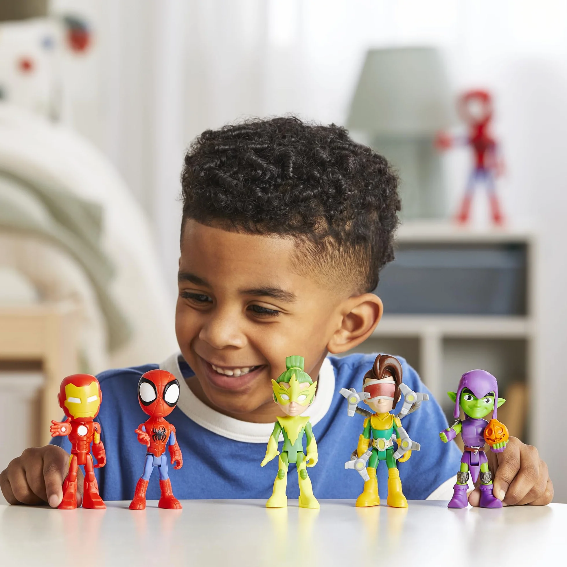 Hasbro Spidey and His Amazing Friends Pack de Amigos y Enemigos, 5 Figuras de Acción de 10 cm, Juguete de Superhéroes para Niños de 3 Años o Más