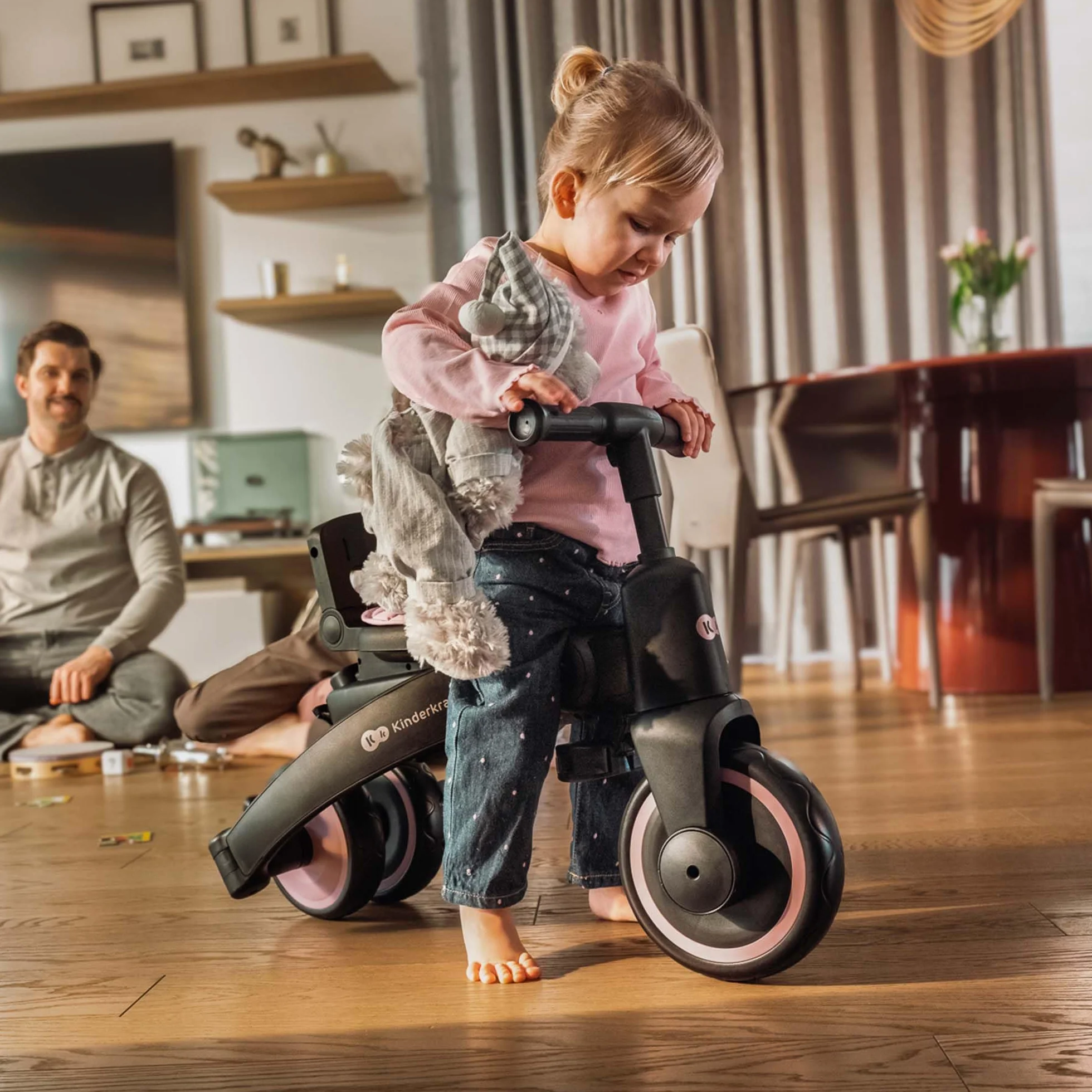 Kinderkraft Jazz 3 Triciclo, Asiento Giratorio 360°, posición semirreclinada, Plegable, Capota UPF 50+, Manillar para Padres, función de Bicicleta de Equilibrio, Beige