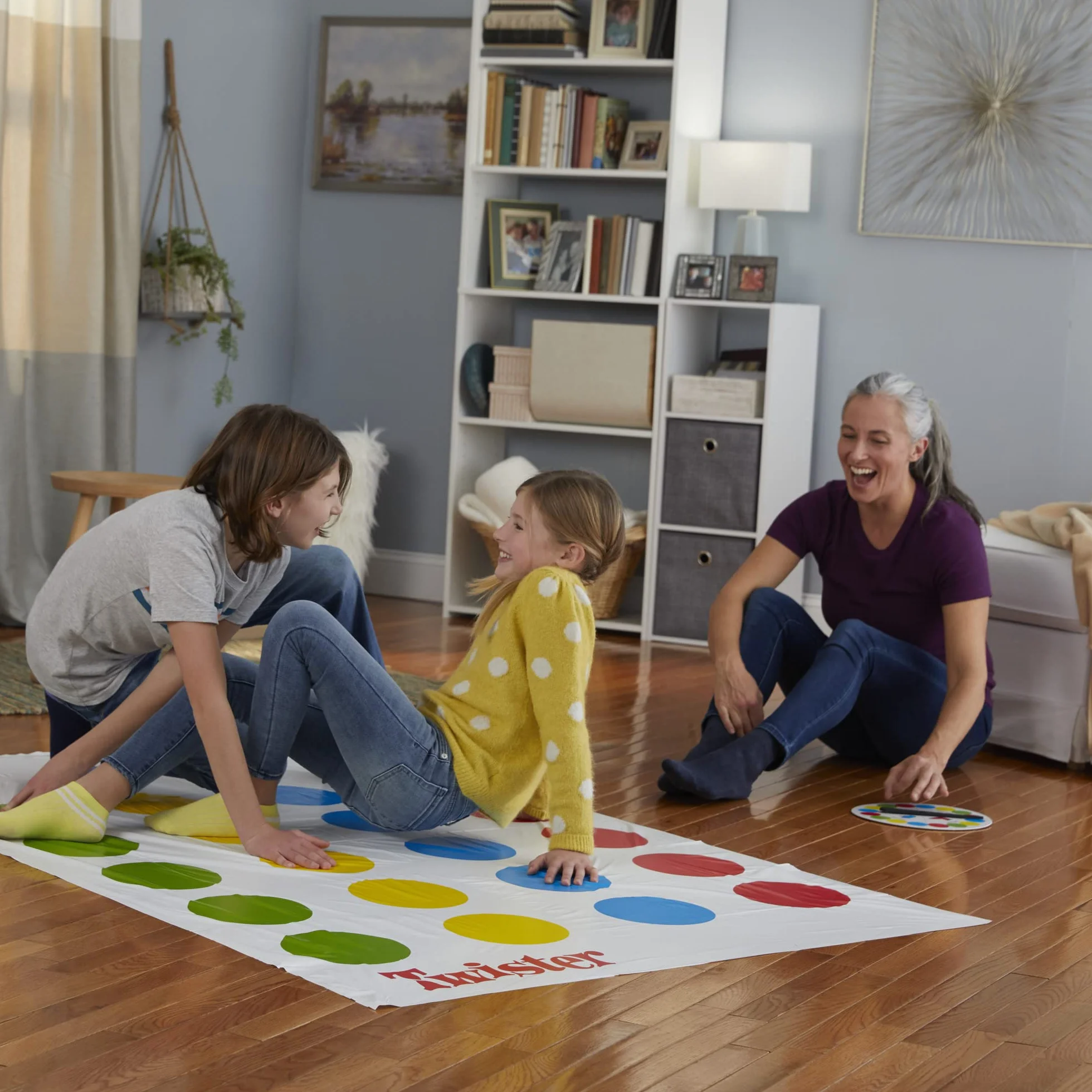 Hasbro Gaming Twister Juego de Habilidad para Fiestas y Familia Niños 6+ Años - Versión Español