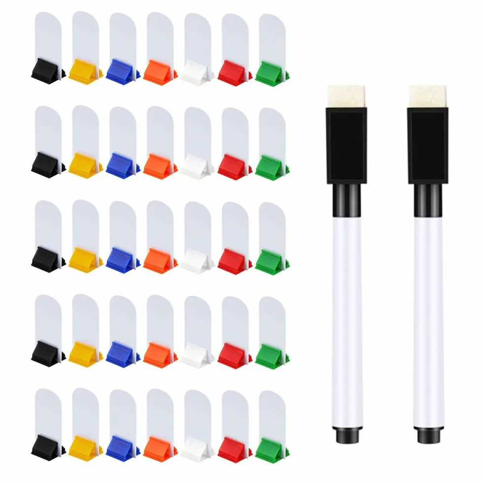 Sarini Juego de Soporte para Tarjetas de Juego,marcadores de Tablero de Juego en Blanco,Soportes para Tarjetas de Juego Coloridos,con 2 rotuladores borrables.