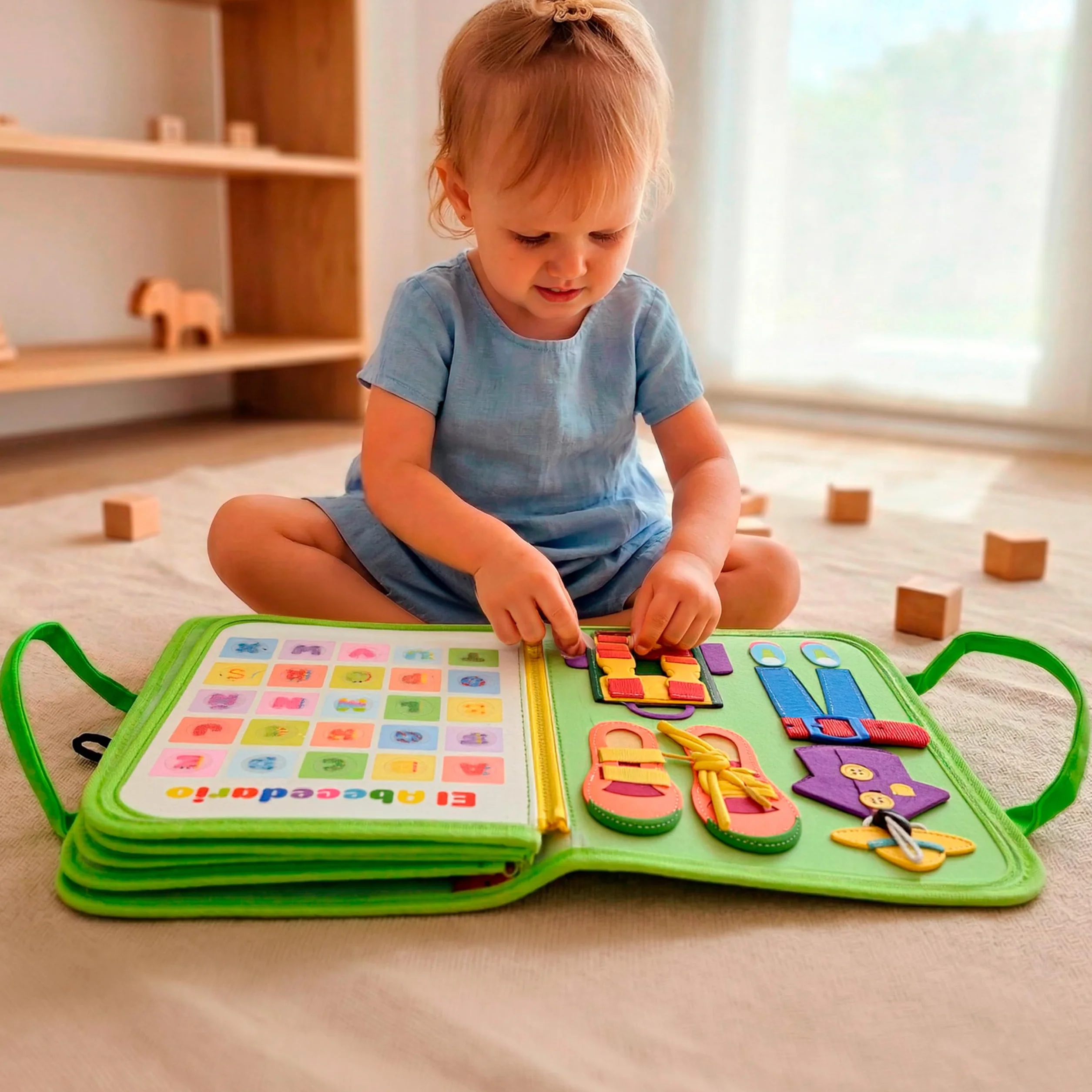 Busy Board Montessori Español | Libro Sensorial Montessori 10 Capas +26 Actividades | Juguetes Educativos 2 3 4 Años | Motricidad Fina | Maletín Busy Book Fieltro | Regalo Niño Niña