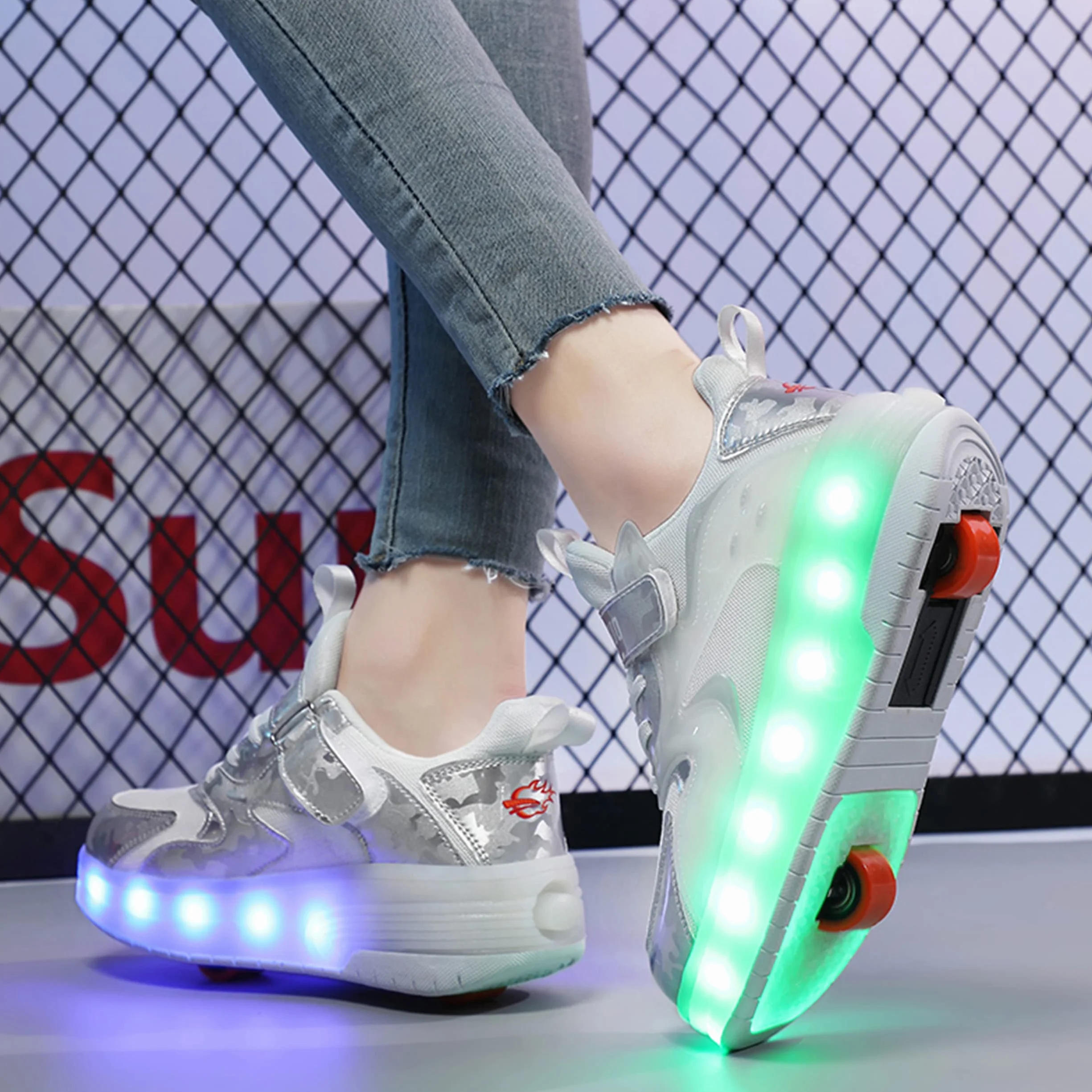 Zapatillas con Ruedas LED para Niños y Niñas, Patines de Skate con Dos Ruedas, Carga USB, Color Cambiante