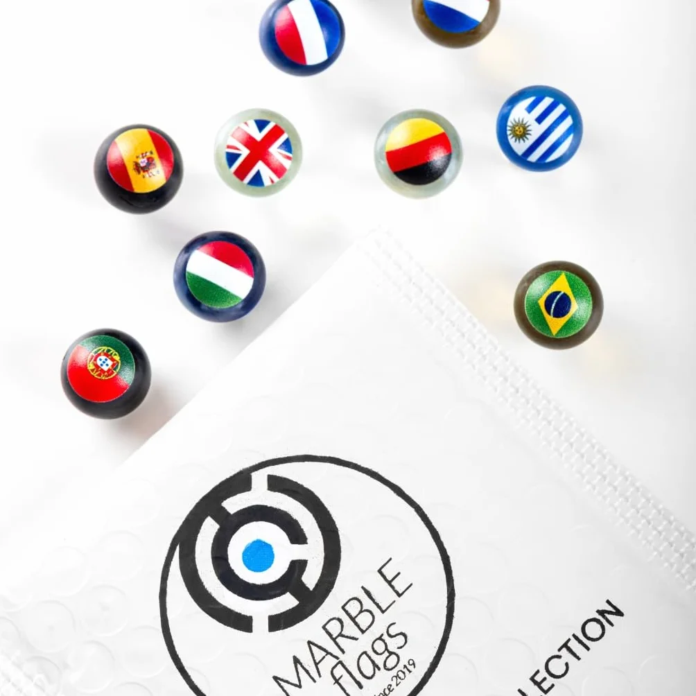 Luxury 20 Canicas para Niños de Cristal con Banderas de Países Coleccionar o Jugar con Circuitos Vtech o HAPE Madera. Tamaño 16 MM (Champions Collection)