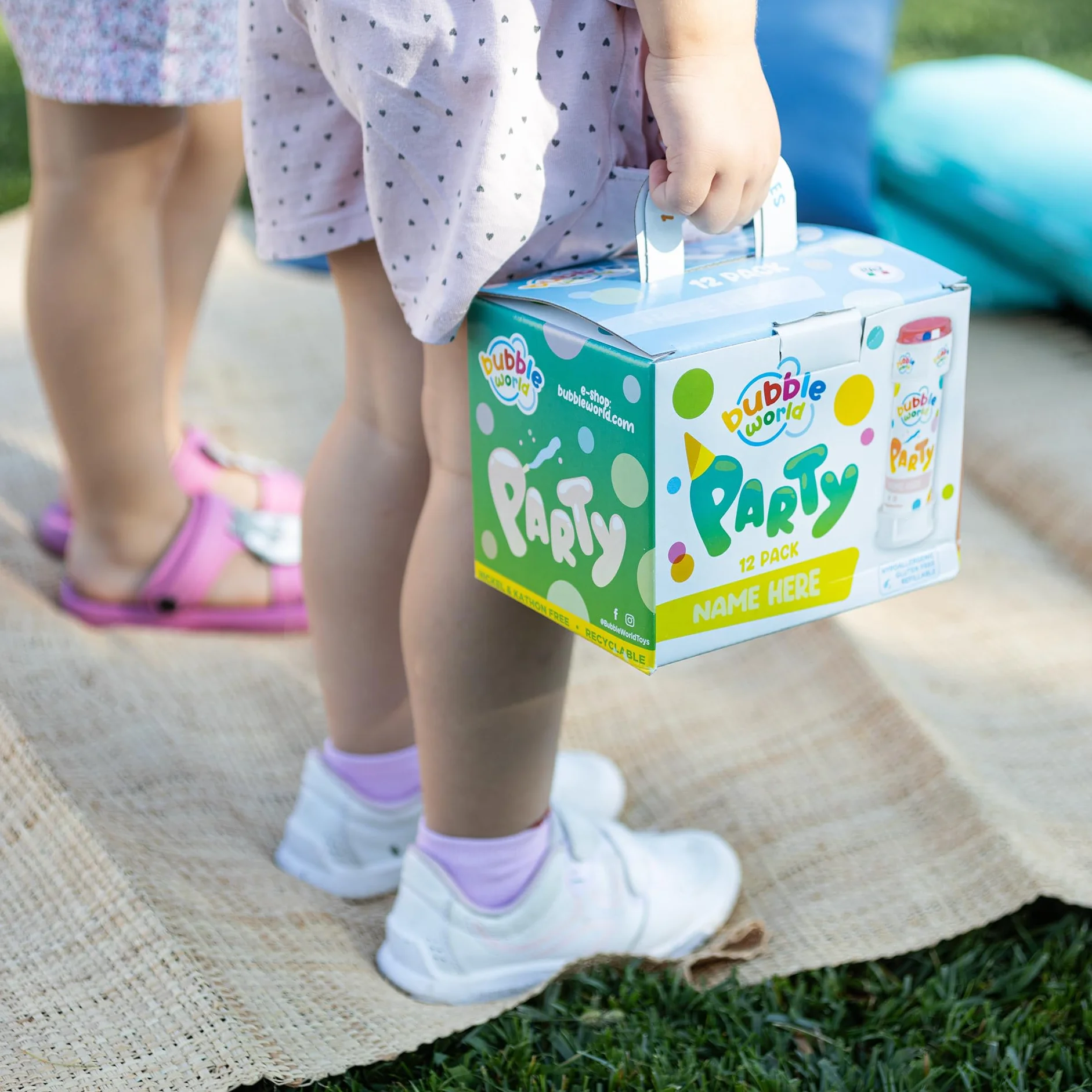Bubble World Party Pack - 12 tubos 60 ml burbujas de jabón, a partir de 3 años