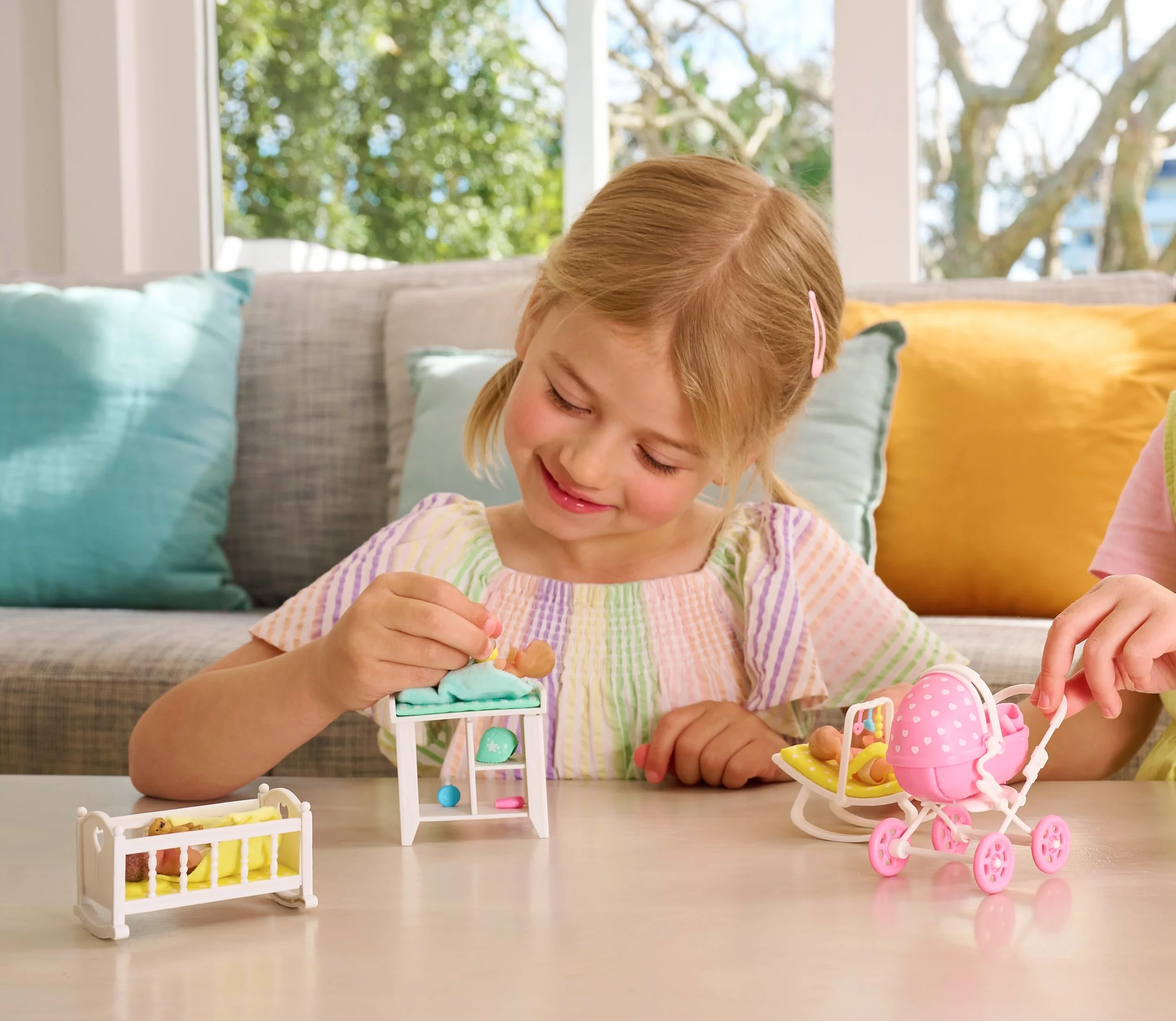 5 Surprise My Mini Baby Series 1, 2 Capsules, by ZURU, Collectible Mystery Capsule, Toy for Girls, Realistic Miniature Baby, Playset and Accessories (2 Capsules)
