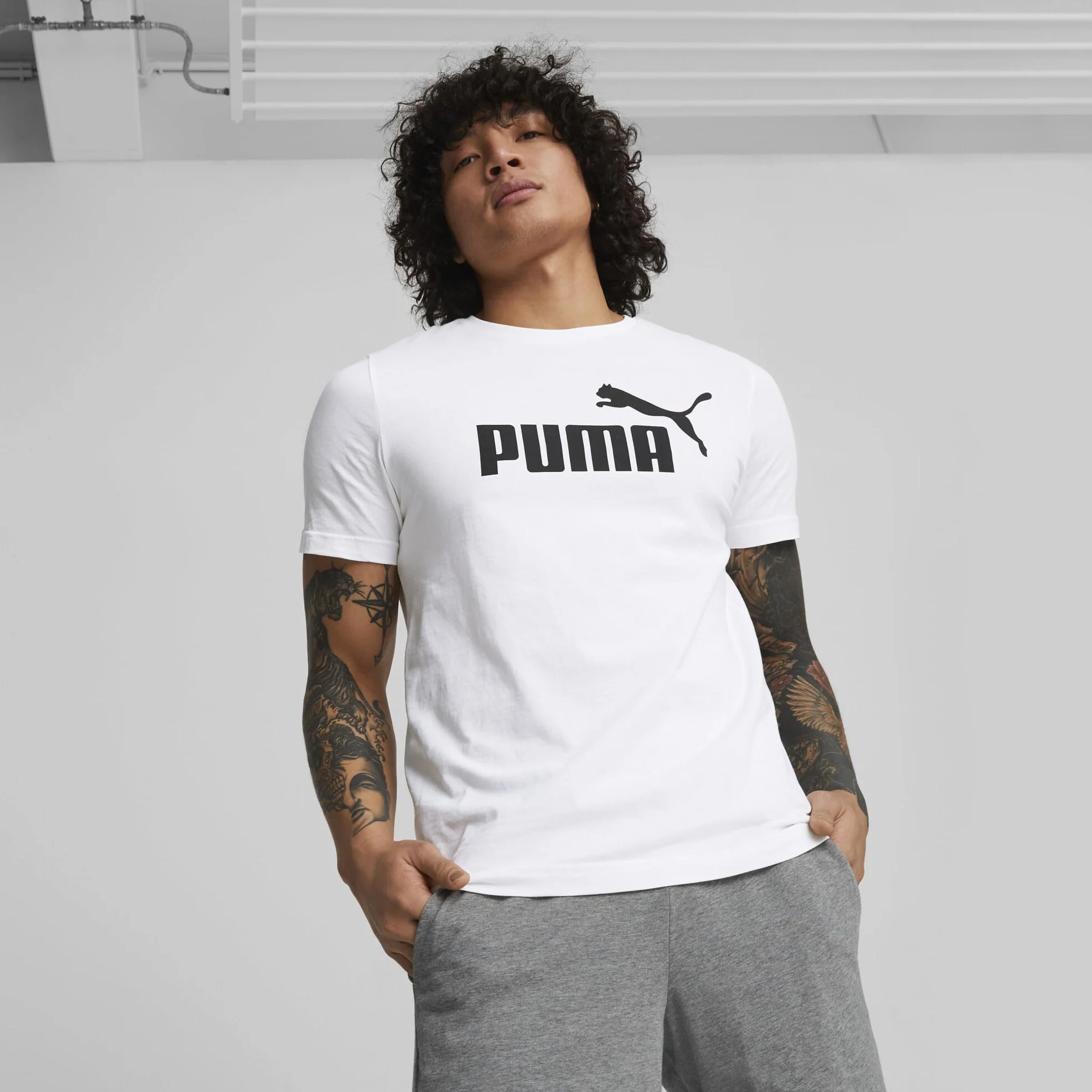 PUMA Men's ESS Logo tee T Shirt
