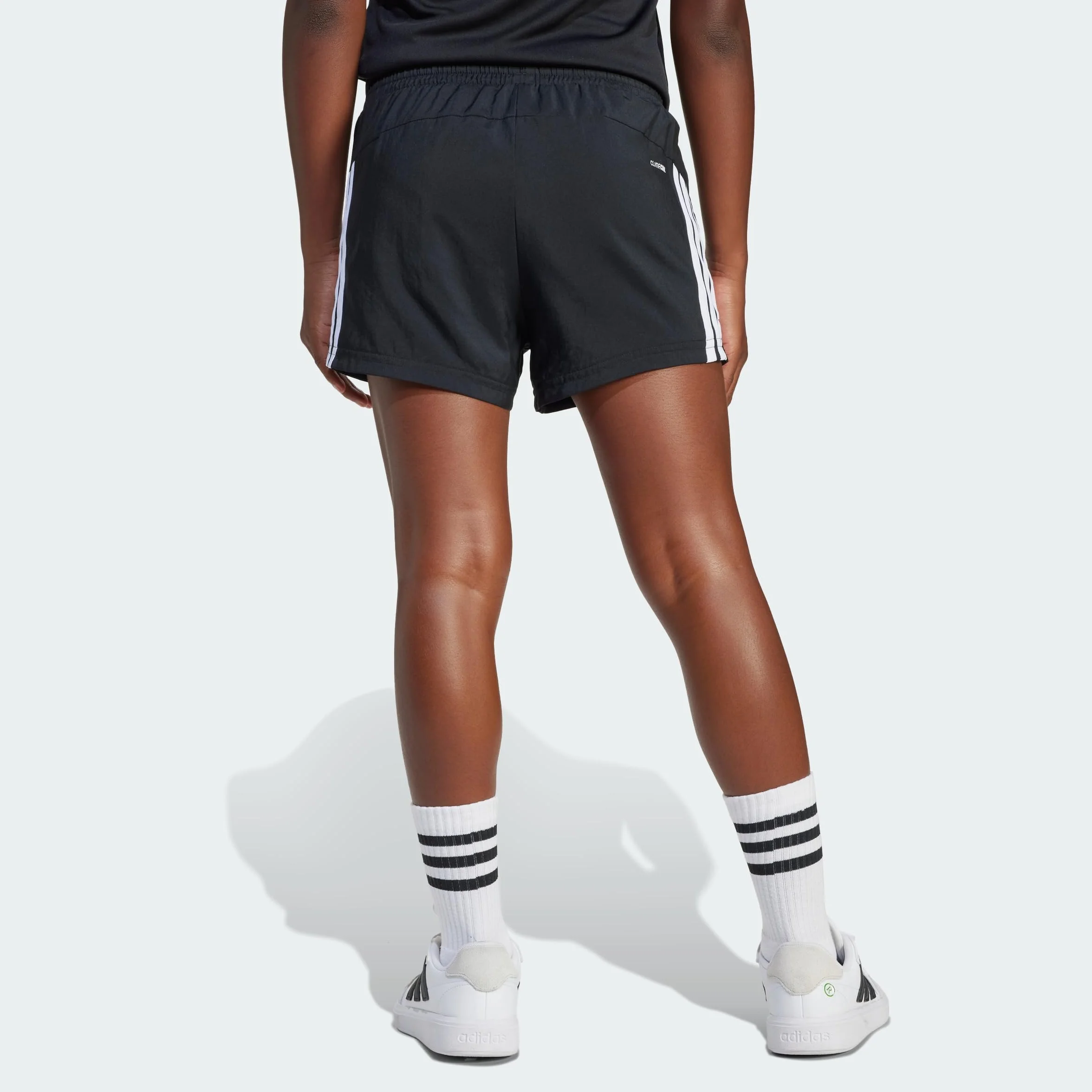 Adidas Girl's Pantalón Corto Train Essentials 3 Bandas
