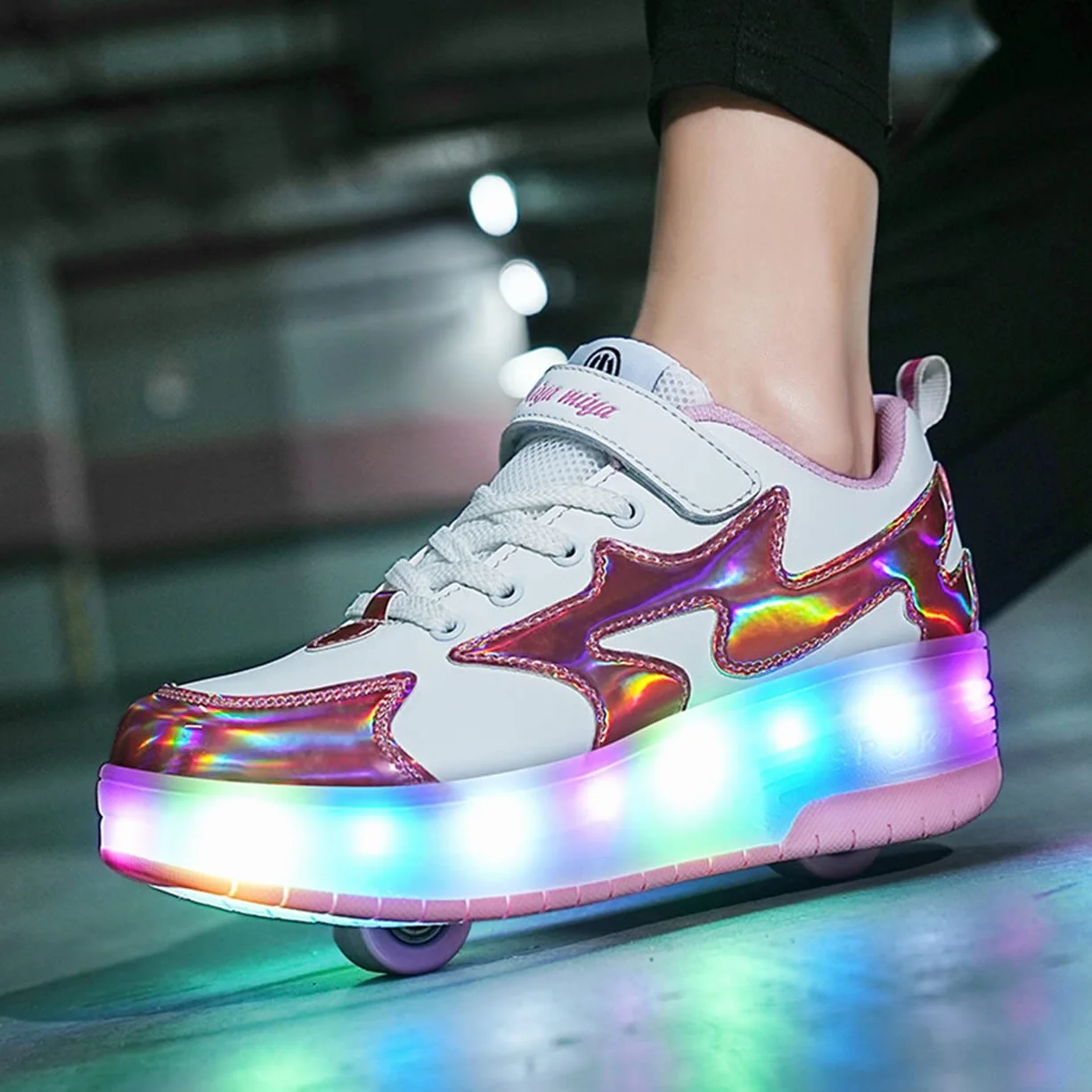 Zapatos con Ruedas Zapatillas LED con Dos Ruedas para Niños Carga USB Automática Calzado Skateboarding