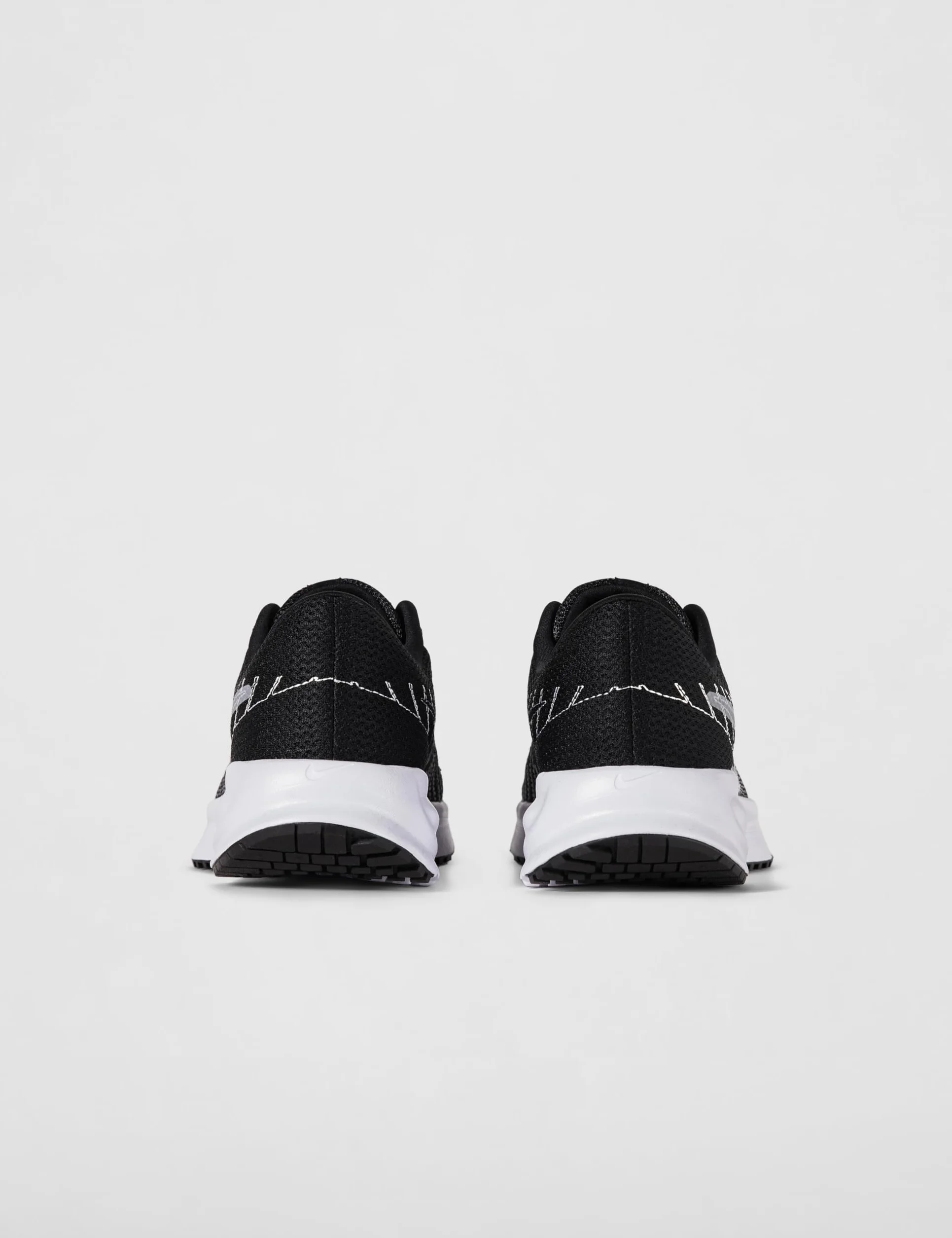 Nike Run Defy Sneaker Muje