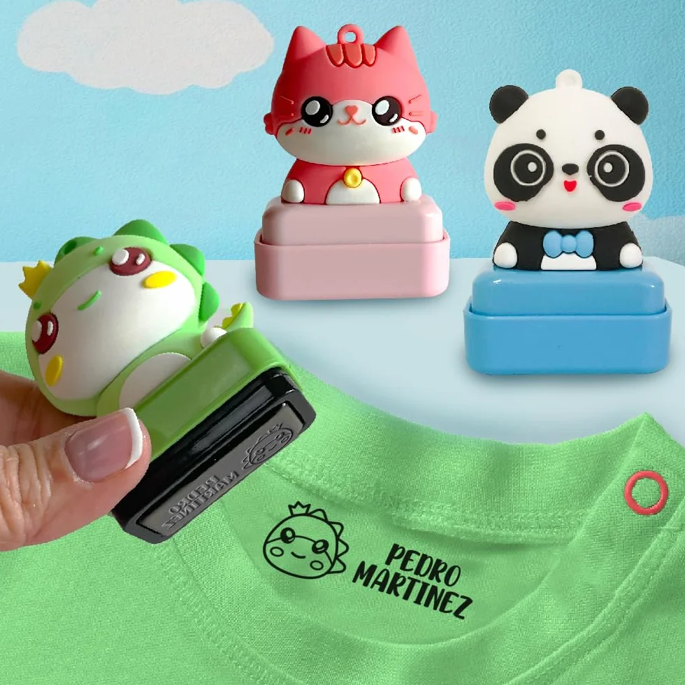 Transparent Gift Sello Personalizado para Ropa Infantil con Nombre Muñecos Animales. Sellos Personalizados Ropa Niños. Sello para Marcar. Tinta Negra Resistente al Agua. Regalos de Vuelta al Cole