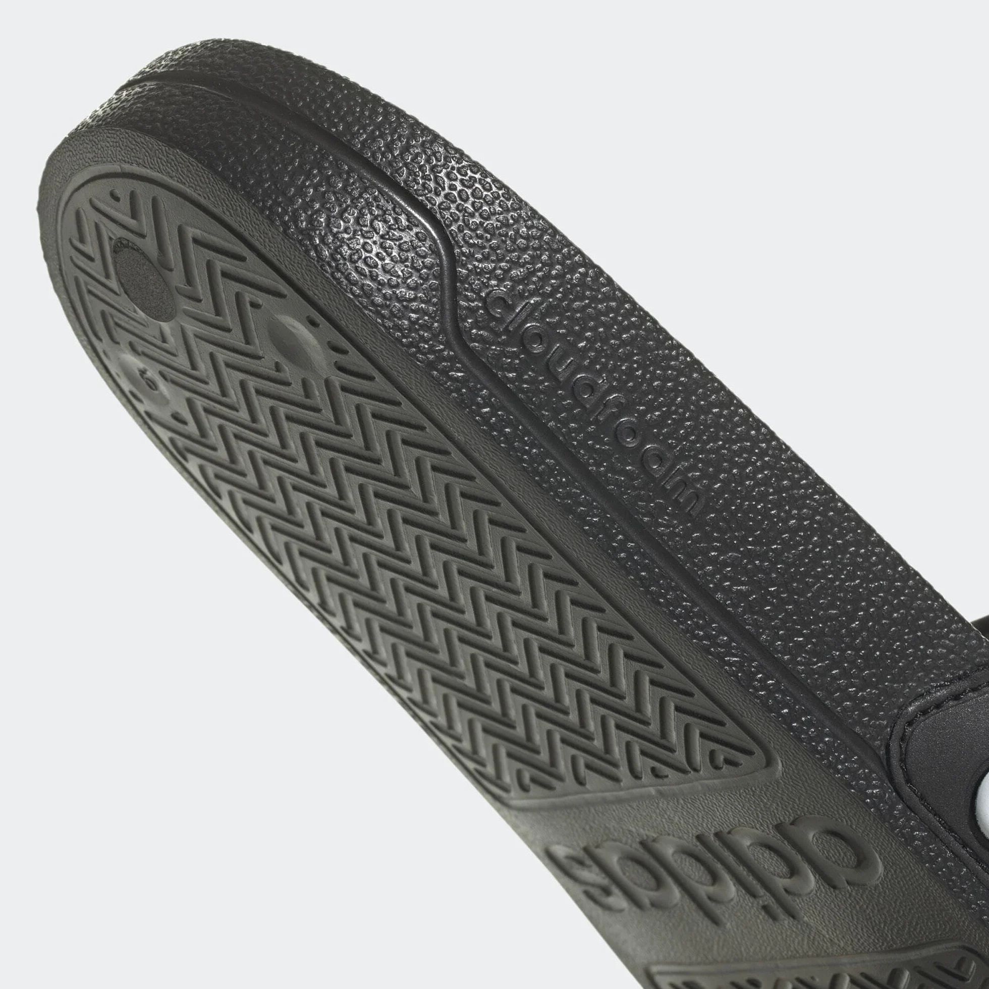 adidas Adilette Shower Slides Core Black Cloud White 44.5 EU