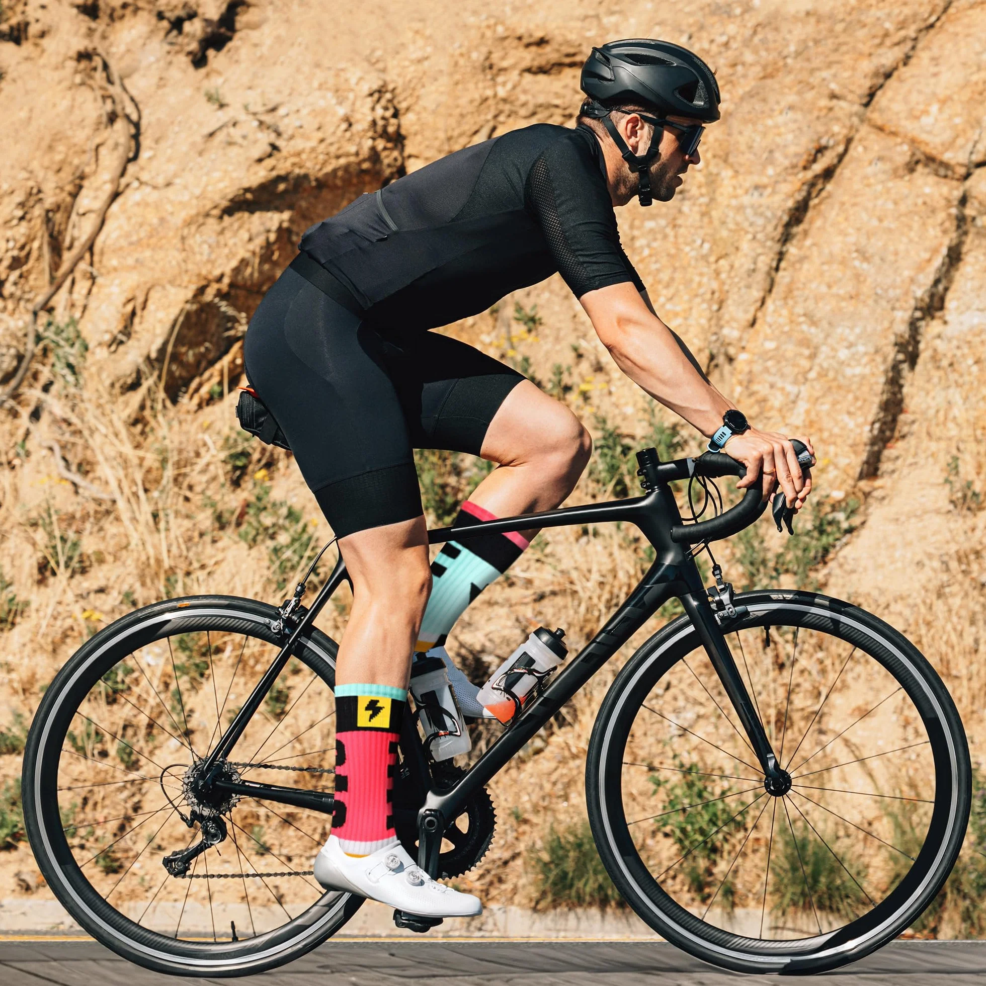 Calcetines de Deporte sin Costuras para Hombre y Mujer - Largos para Ciclismo, Running y Pádel