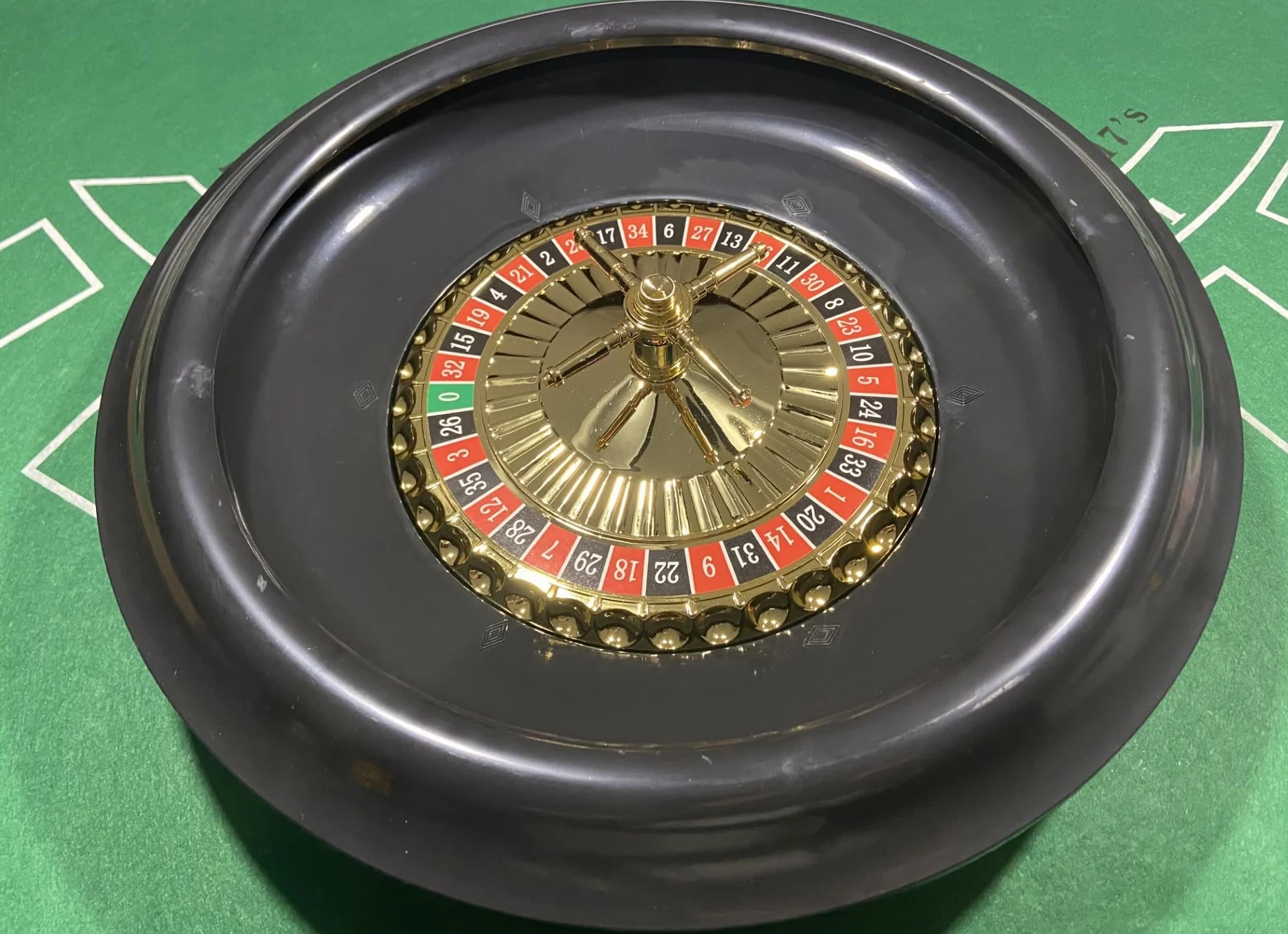 BOXED ROULETTE SET - Large Wheel, Felt, Rake, Balls, Marker + 50 Chips