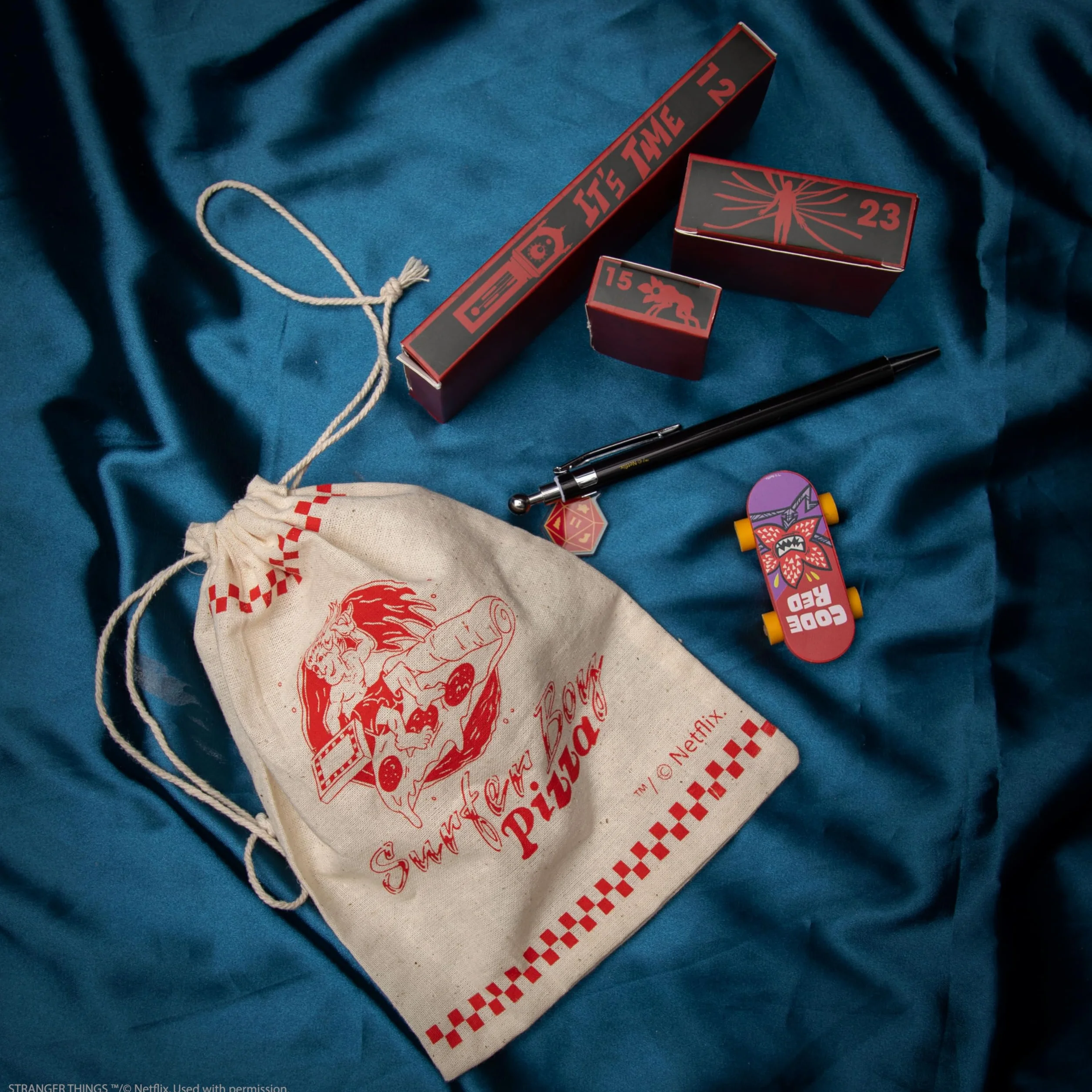 Cinereplicas - Stranger Things Calendario de Adviento Deluxe 2024 - Licencia Oficial