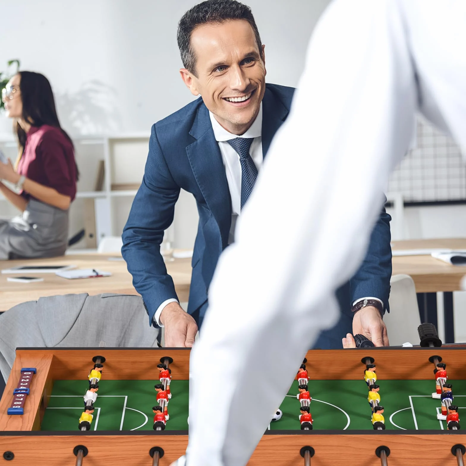 HOMASIS Mesa multijuegos de Madera para niños, Mesa de futbolín y Air Hockey con Asas duraderas, Mesa de Juego de fútbol para el hogar, Bar, Oficina, para niños de 4+ años, 69x36x10cm, Multicolor