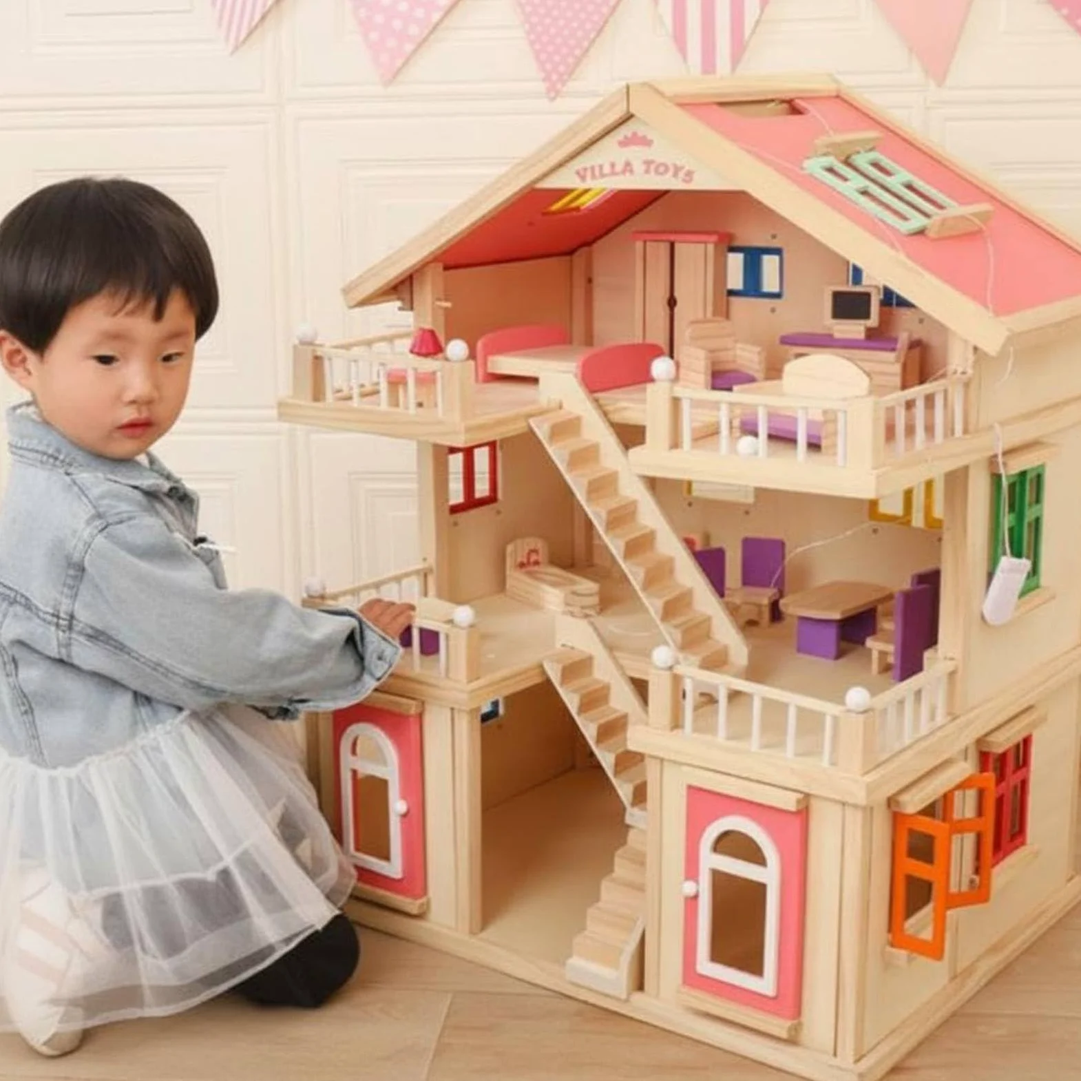 Casa de Muñecas de Madera Casa de Juego de Juguete Hogar en Miniatura Juego de rol Material de Madera con Detalles de Puertas y Techo Adecuada para Niños Educativa Hogar, Blanco