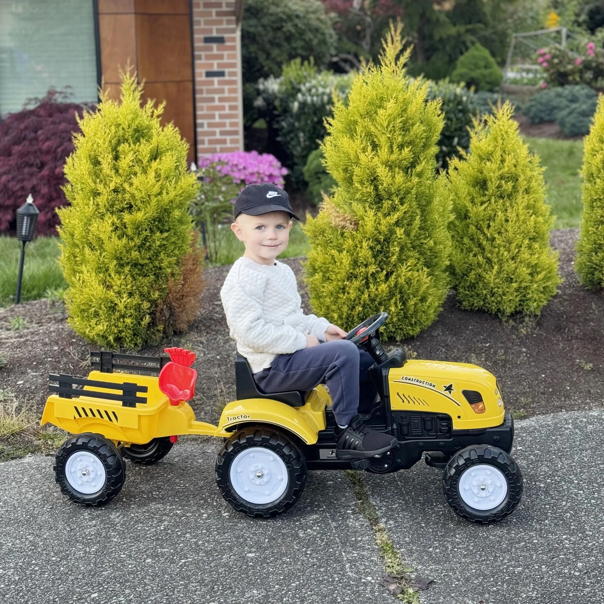 HOMCOM Tractor a Pedales para Niños de 3 Años con Remolque Juguete de Montar Coche de Pedales Carga 35 kg 133x42x51 cm Amarillo